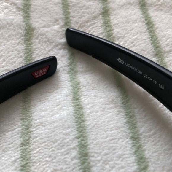 Sunglasses - Picture 3 of 6